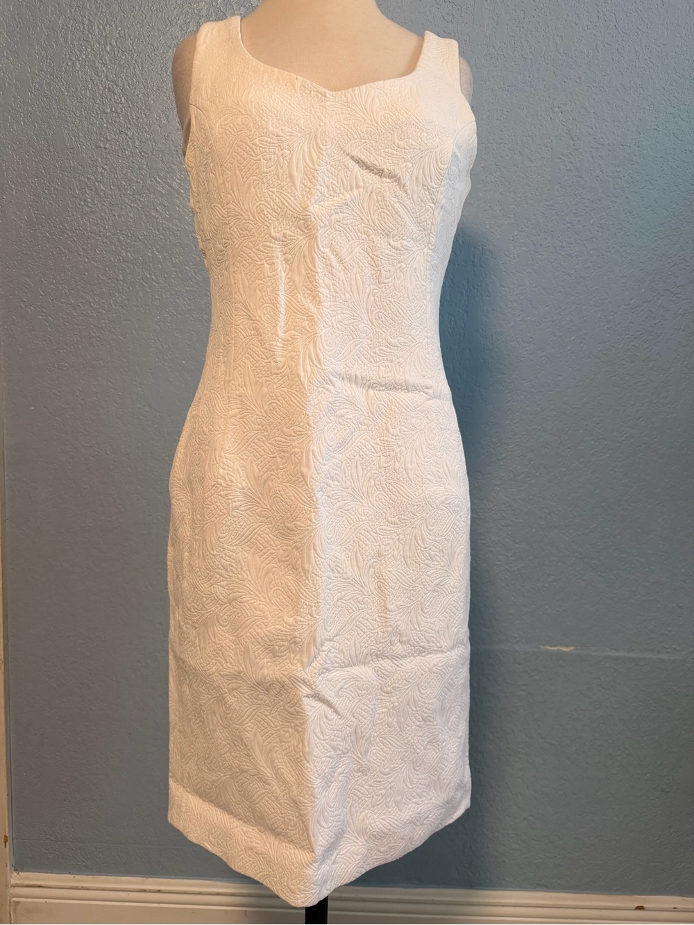 Newport News white Textured Floral Sheath Dress